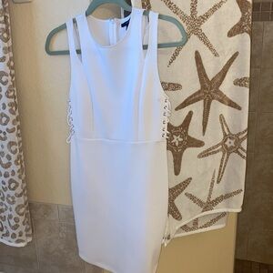 White Sleeveless Dress